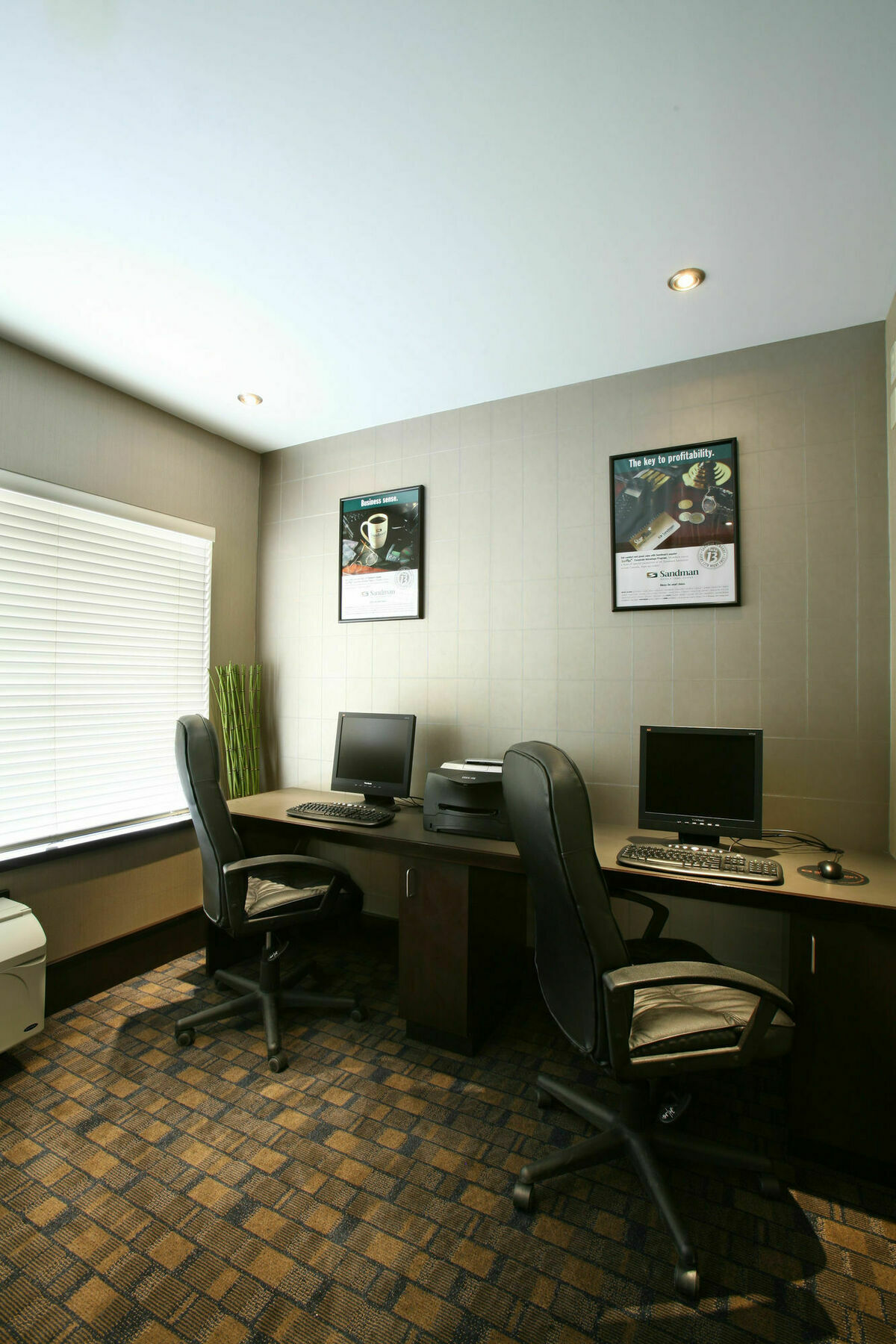Hotel Sandman & West 3*